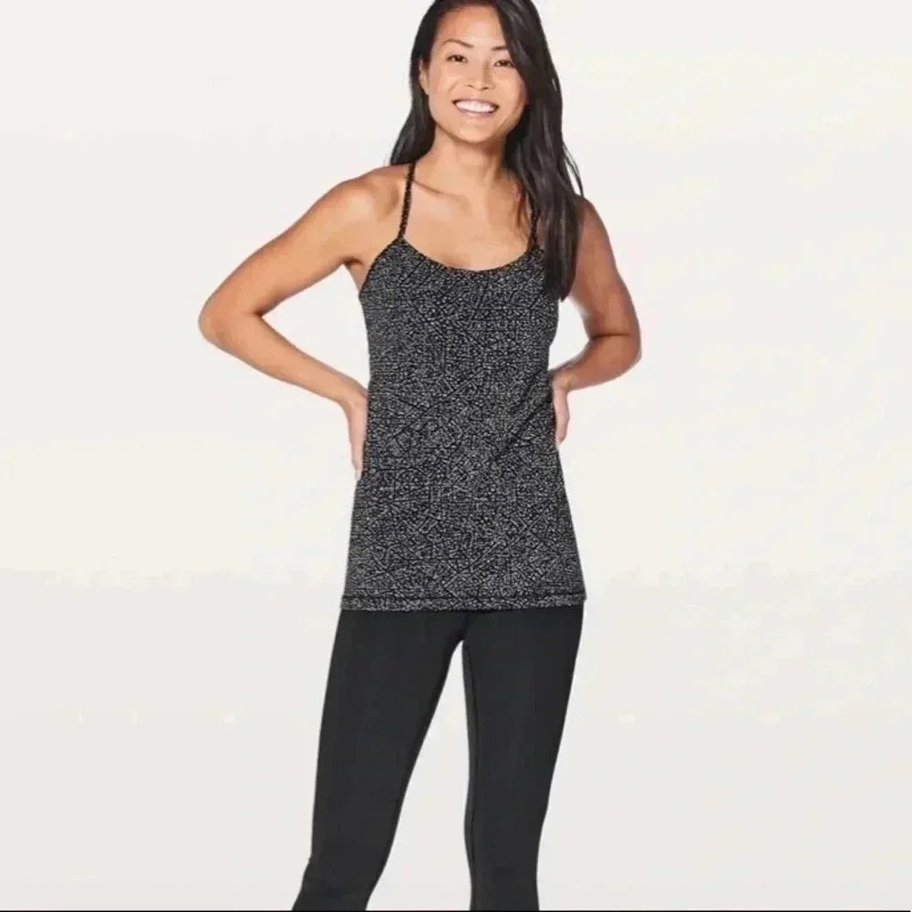 Lululemon Power  Pose Tank - Picture 2 of 6